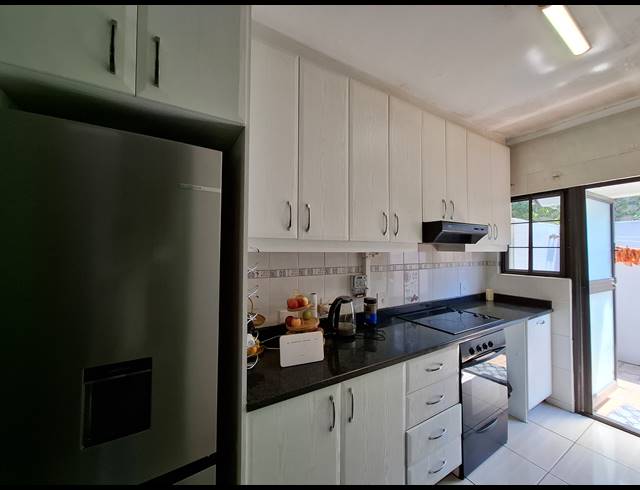 2 BEDROOM SIMPLEX TO LET IN THE WOLDS